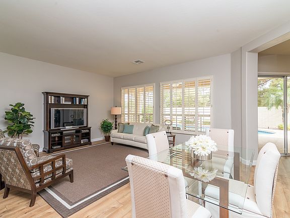 5th image of 1780 W Wisteria Dr