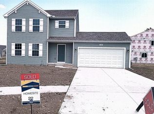 5490 Mammoth Dr, Caledonia, MI