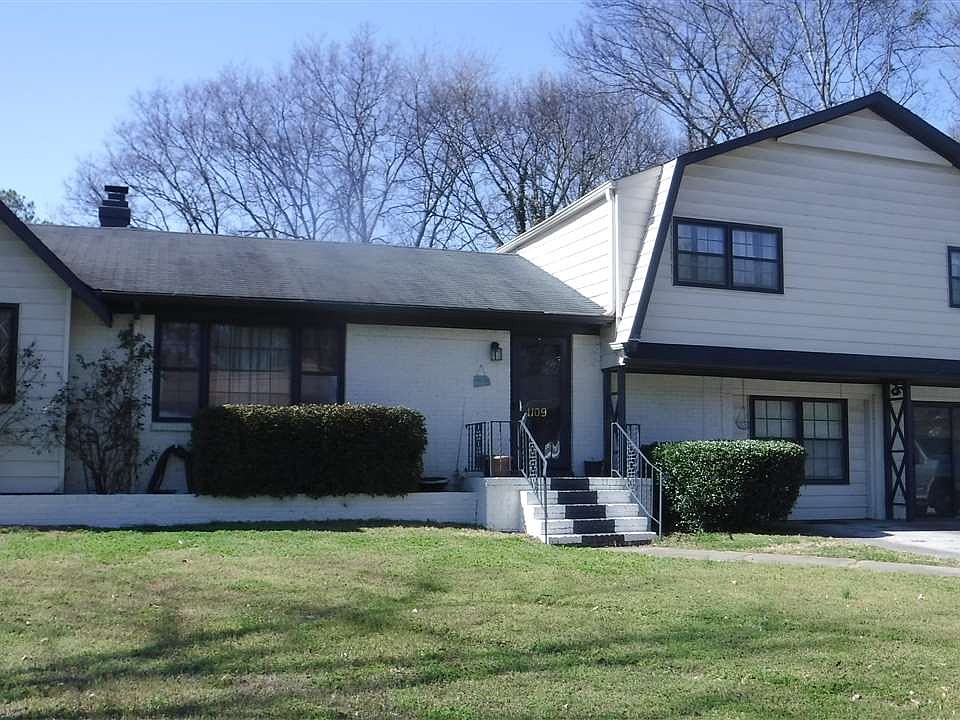 2nd image of 1109 Oster Dr NW