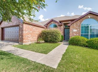 217 Stanley Dr, Aubrey, TX 76227
