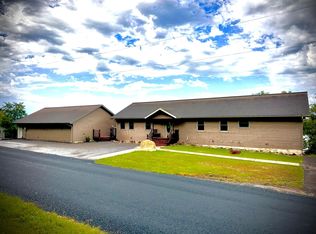 1246 Riverview Dr, Alma, WI 54610
