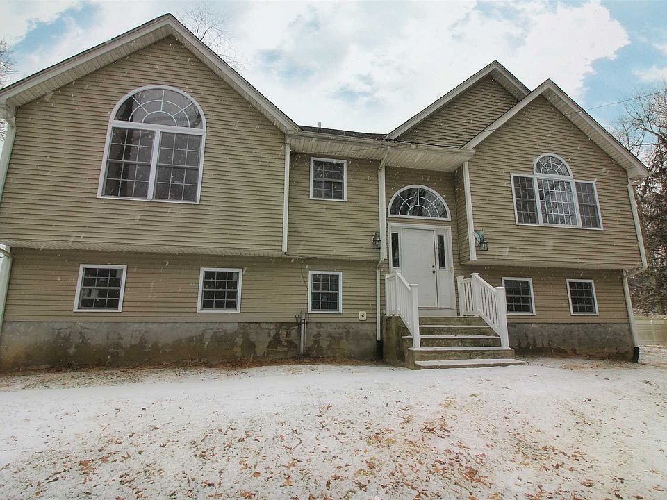 1st image of 15 Shepard Ln