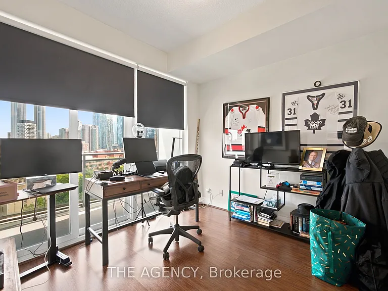 112 George St S #S1006 — Photo 8