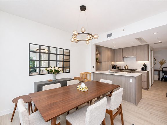 3rd image of 1401 Hunter St #501