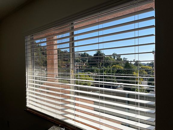 3rd image of 1929 Echo Park Ave