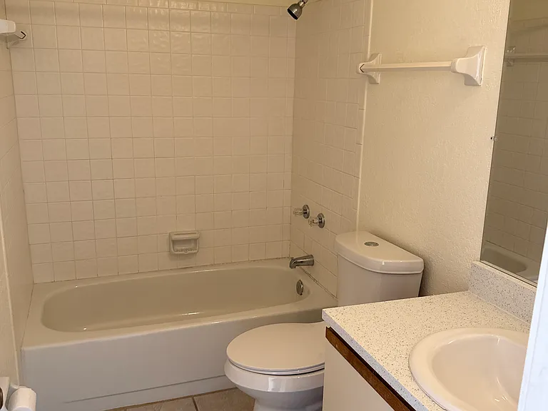 7701 Baymeadows Cir W #1036 — Photo 23