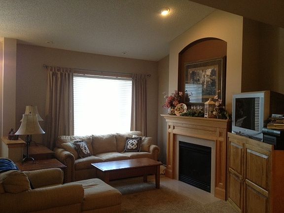 5th image of 12029 Vermillion St NE