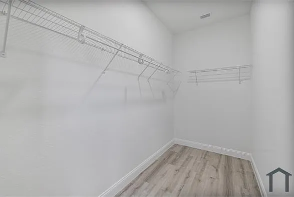556 Sherwood Ave S — Photo 12