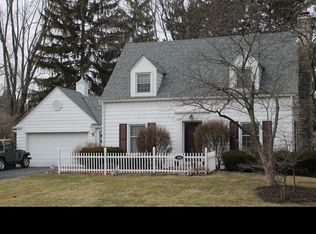 748 Marburn Dr, Columbus, OH 43214