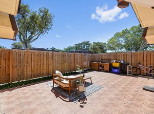 506 5th Ct, Palm Beach Gardens, FL 33410
