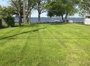 1103 E Lake Mitchell Dr, Cadillac, MI 49601