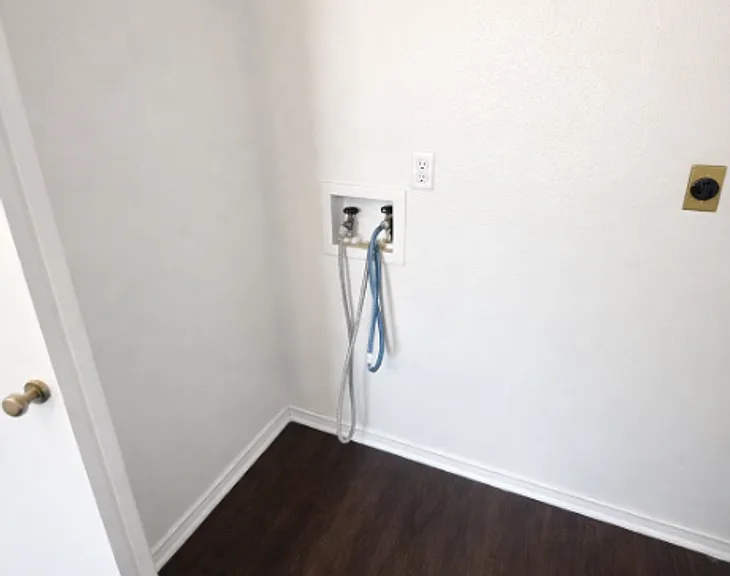 1501 Benttree Dr #D — Photo 10