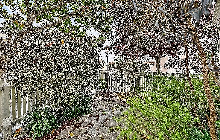2nd image of 364 Crescent Ave