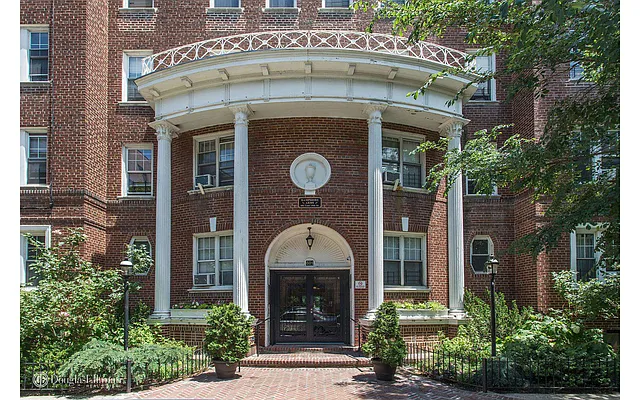 Sold by Douglas Elliman | media 10