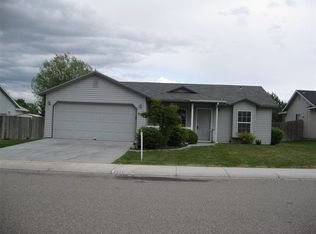 2110 S Panorama Dr, Nampa, ID 83686