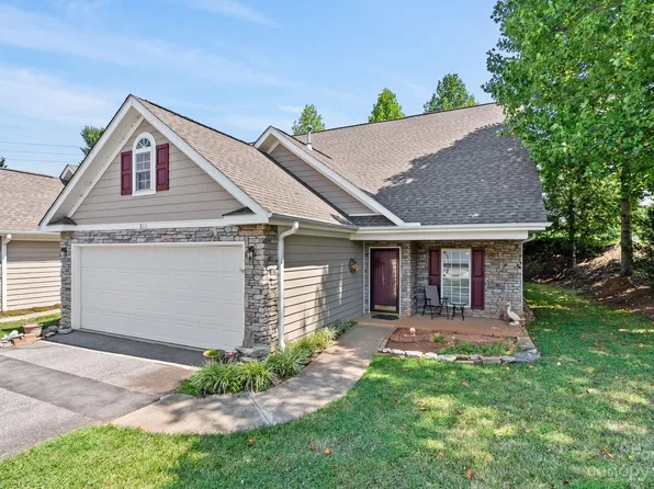 811 W Pointe Dr, Asheville, NC 28806