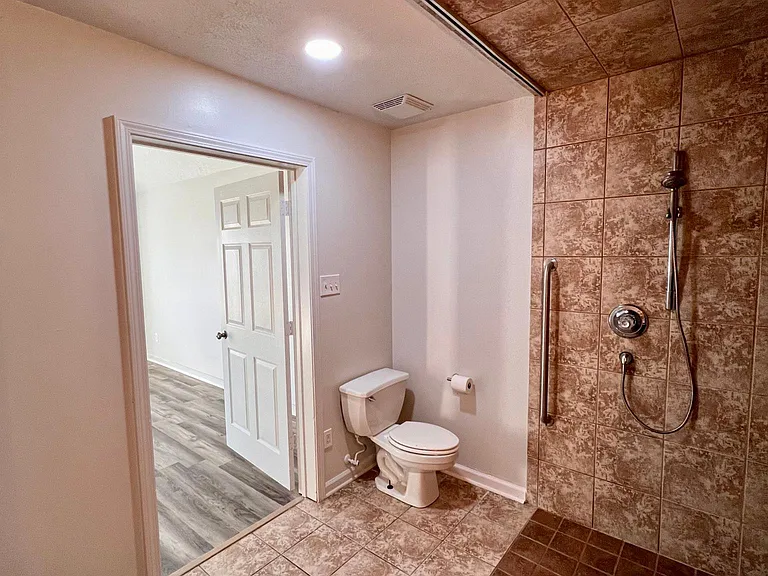 17 Sagefield Cv — Photo 9