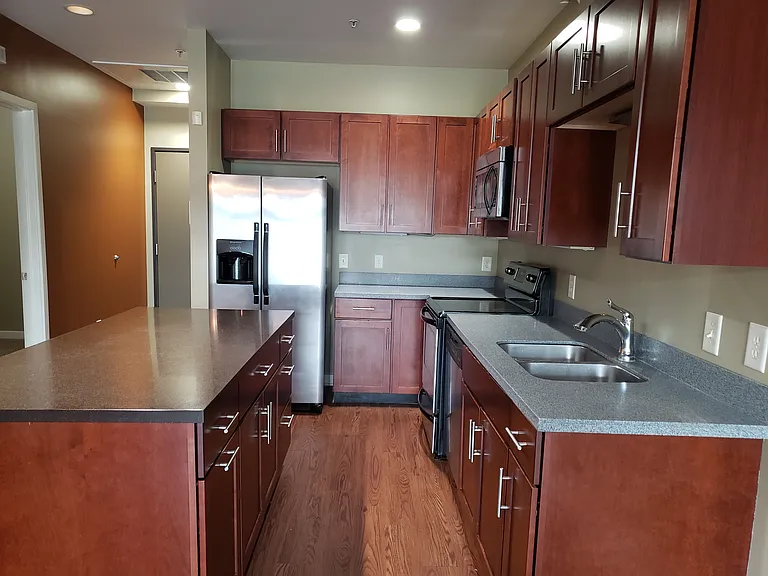 510 E 9th St #204 — Photo 17