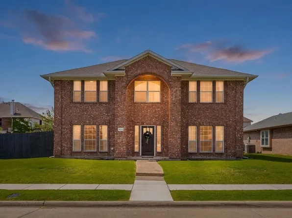 8618 Coventry Dr, Rowlett, TX 75089