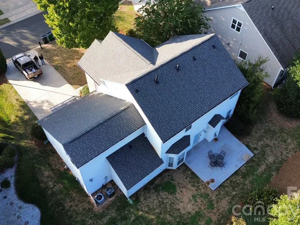 8709 Ellington Park Dr, Charlotte, NC 28277