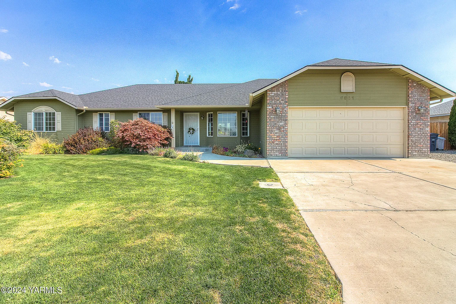 5501 Pear Butte Dr photo 1