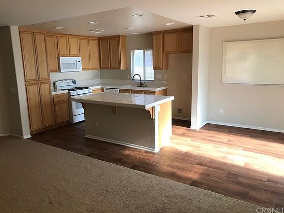 3rd image of 3634 E Avenue H13