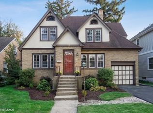 27 W Monroe St, Villa Park, IL