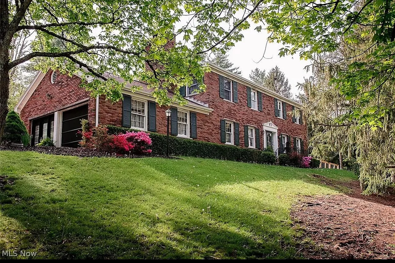 4 bed, 2800 sqft, $2,700 — Photo 3