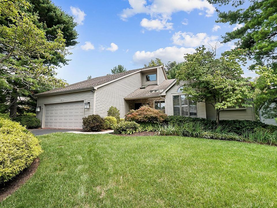 1st image of 107 Bentwood Ct