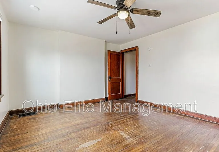 254 S Wayne Ave — Photo 22