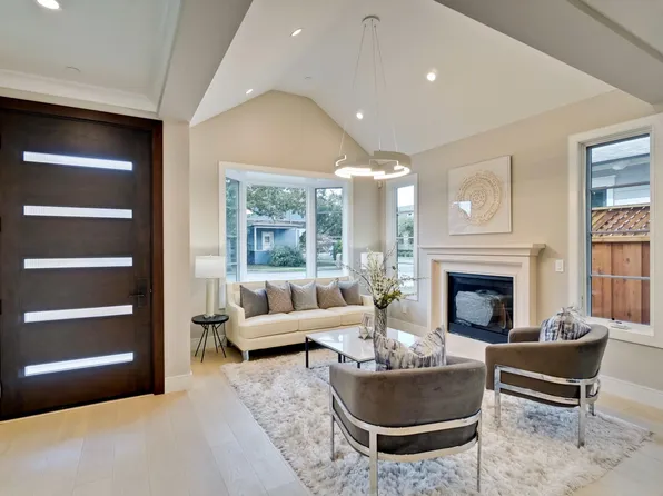 909 Waverley St, Palo Alto, CA 94301