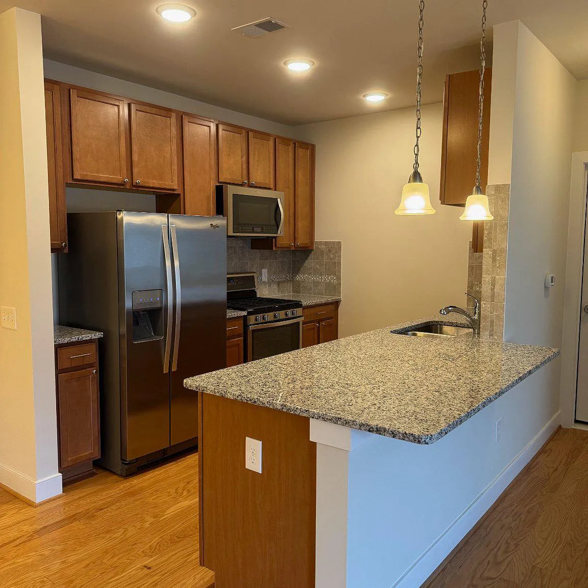 Flats At Metrowest Condo — Photo 3