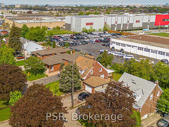 3rd image of 14 Jane Osler Blvd