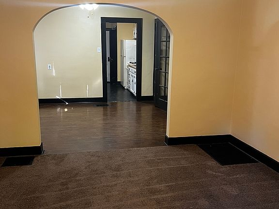 2nd image of 824 N Bosart Ave