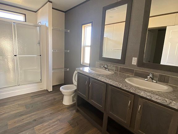 5th image of 3300 Killingsworth Ln #697