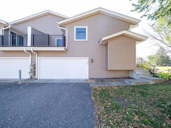 16211 Flagstaff Ct S, Rosemount, MN 55068