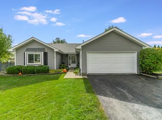 1578 Gloria Ct, Aurora, IL 60504