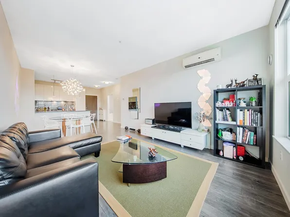 9311 Alexandra Rd #521, Richmond, BC V6X 0L8