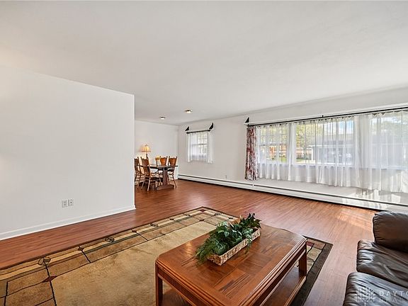 3rd image of 1266 Hillside Dr