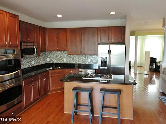 2nd image of 2431 Battery Hill Cir