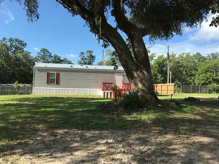 4725 Gautier Dr — Photo 3