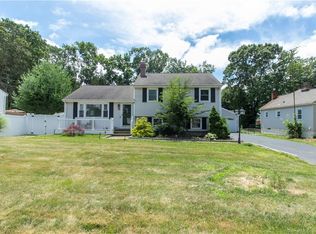 86 Indian River Rd, Milford, CT 06460