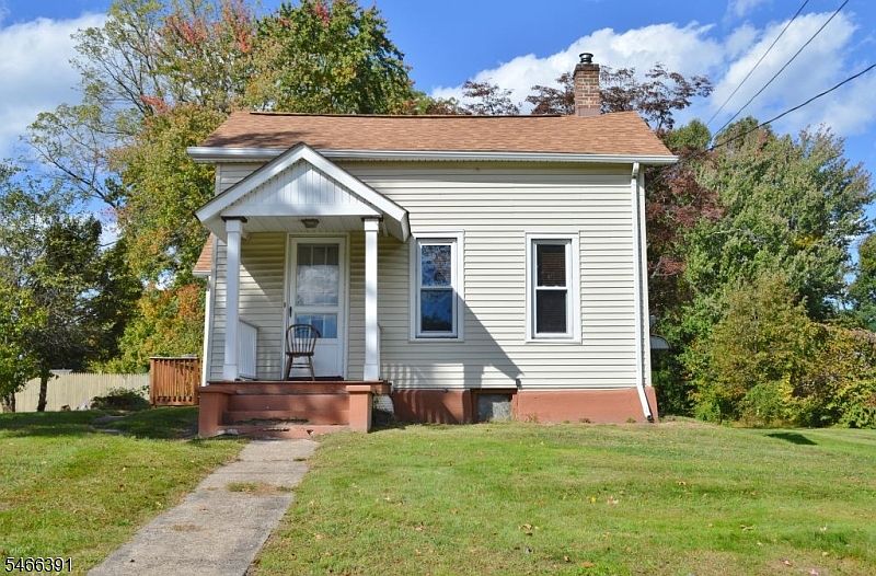 2nd image of 42 Malapardis Rd