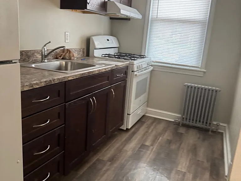 319 Anacostia Rd SE — Photo 3