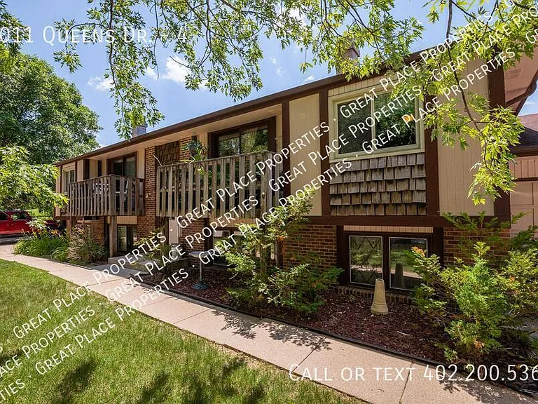 6011 Queens Dr #4 — Photo 6