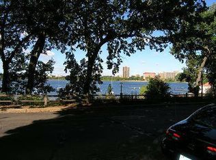 3033 E Bde Maka Ska Pkwy APT 202, Minneapolis, MN 55408