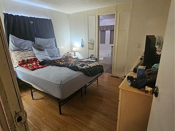 3rd image of 992 Citrus Street