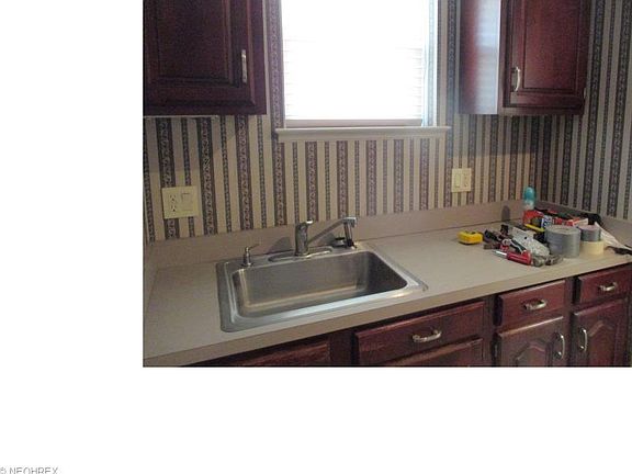 4th image of 9314 Garfield Blvd