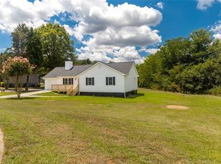 25 Twin Branches Ln SW, Cartersville, GA 30120