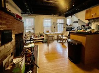 6 Champney Pl #1, Boston, MA 02114
